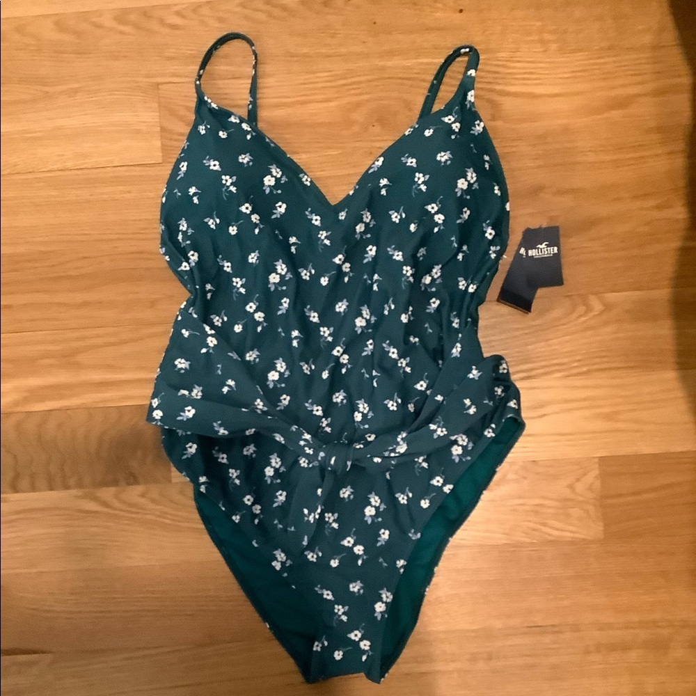Brand new hollister one piece bathing suit